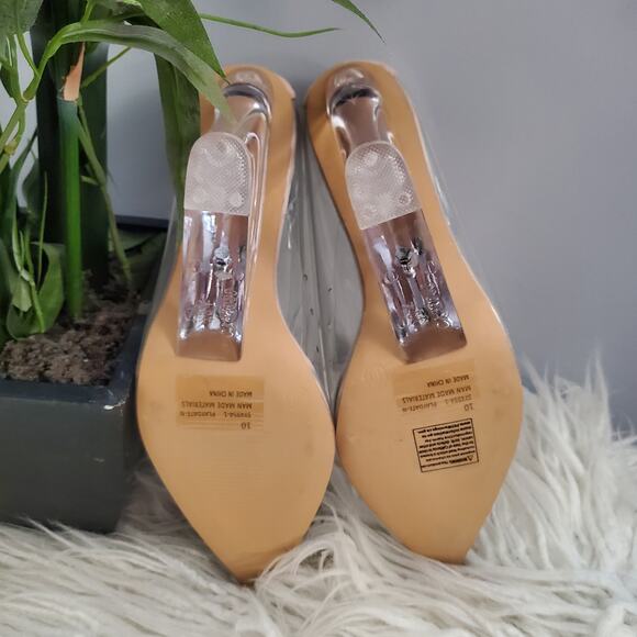 Fashion Nova Clear Tan Pointed Toe Wedge Heels 10 - Picture 9 of 11